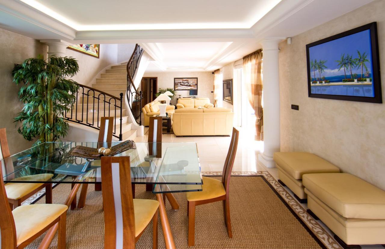 El Paradisio Splendid 5 Stars Villa Atypical In Antibes With Overflowing Swiming Pool المظهر الخارجي الصورة
